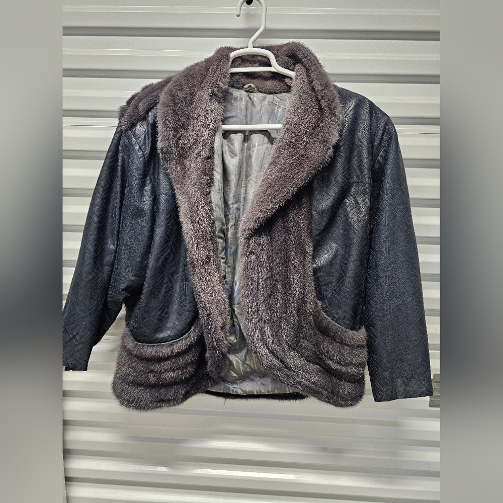 ELEGANT LUXURY GENUINE MINK FUR,SOFT EMBOSSED LEATHER JACKET SIZE: LARGE-1XL-2XL - Picture 8 of 9